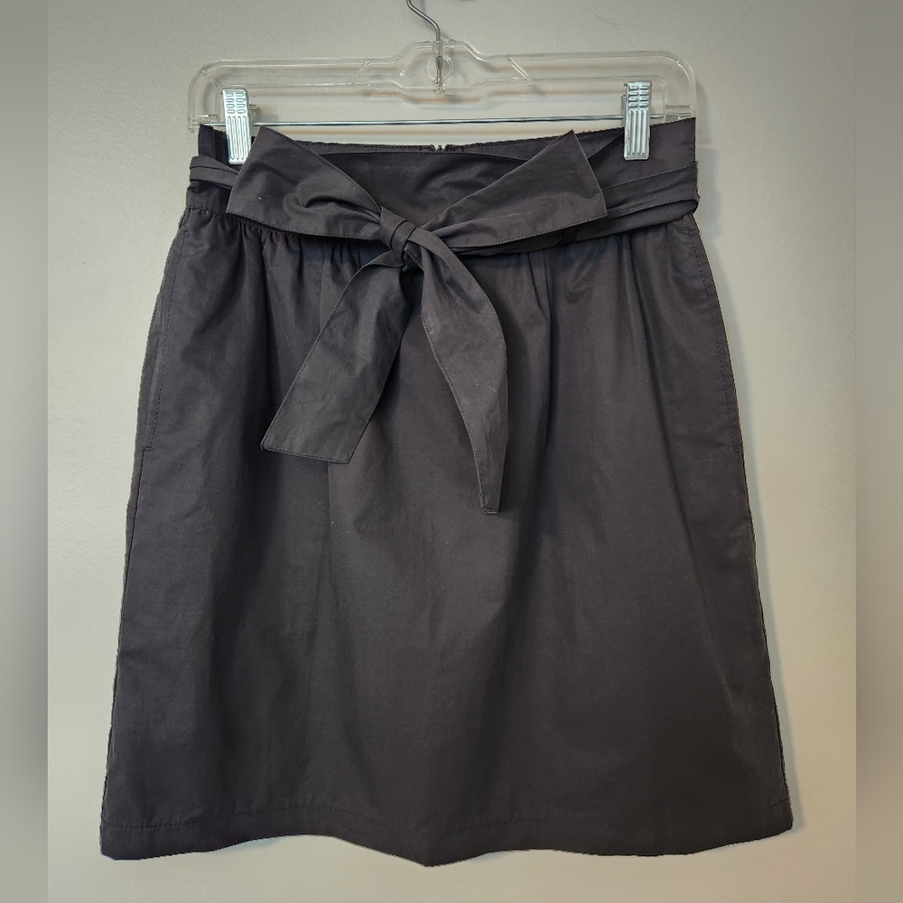Black skirt with pockets